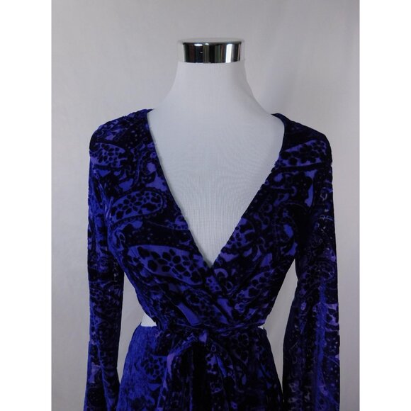 Tobi Dress Womens Small Blue Purple Velvet Burnout Wrap Mini Long Sleeve Cutout - Picture 3 of 13